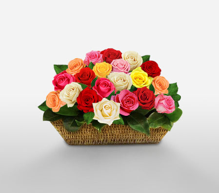 30 Mix Roses In Basket