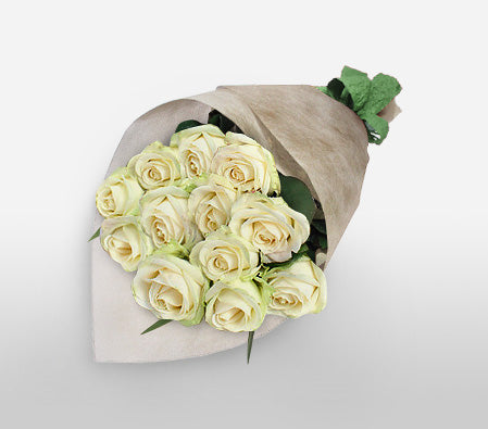 12 White Rose Bunch